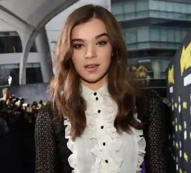 Hailee Steinfeld